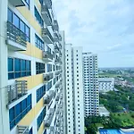 Restful And Functional Studio Apartment At Springlake Summarecon Bekasi By Travelio