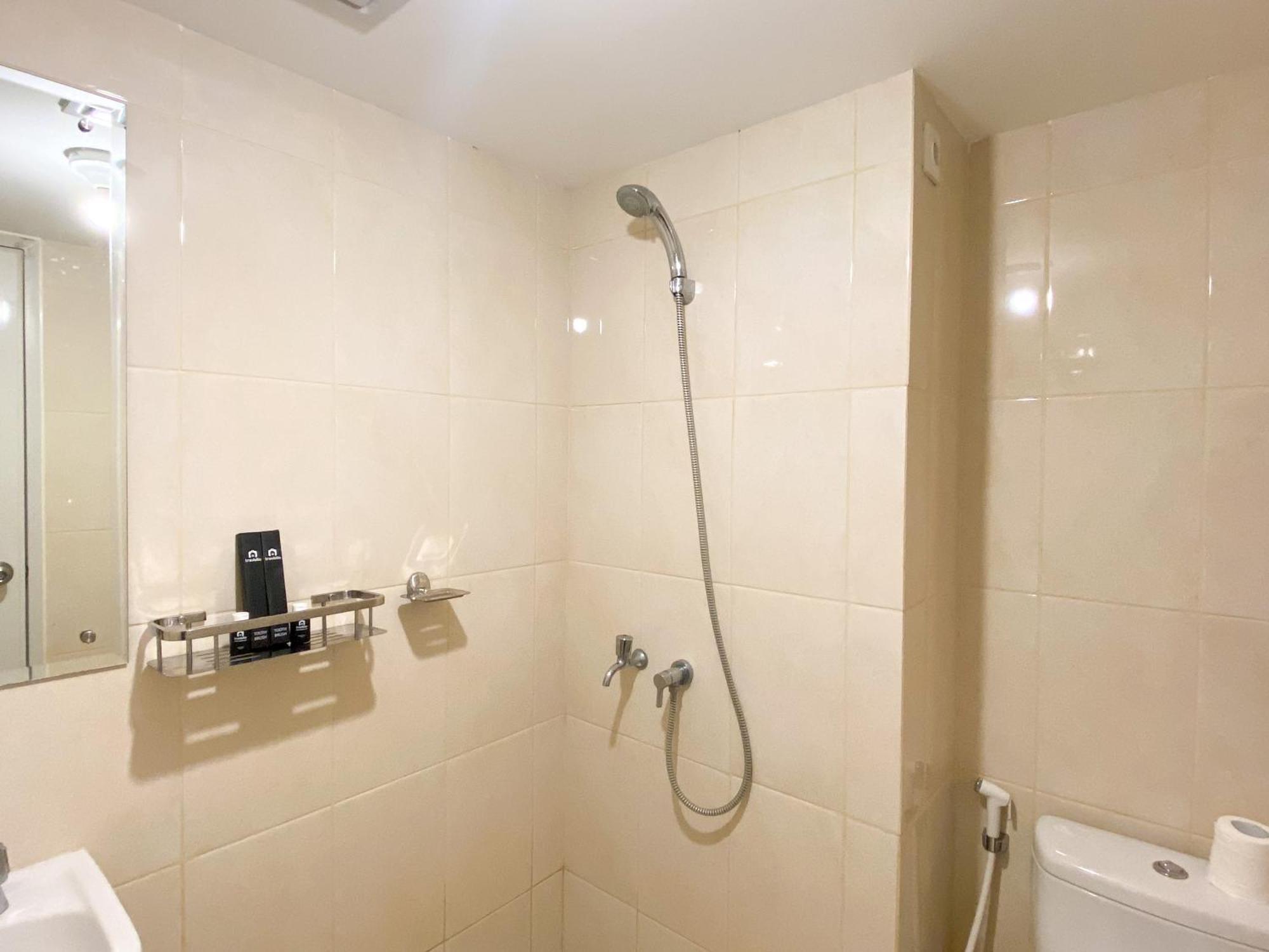 Restful And Functional At Springlake Summarecon By Travelio Bekasi